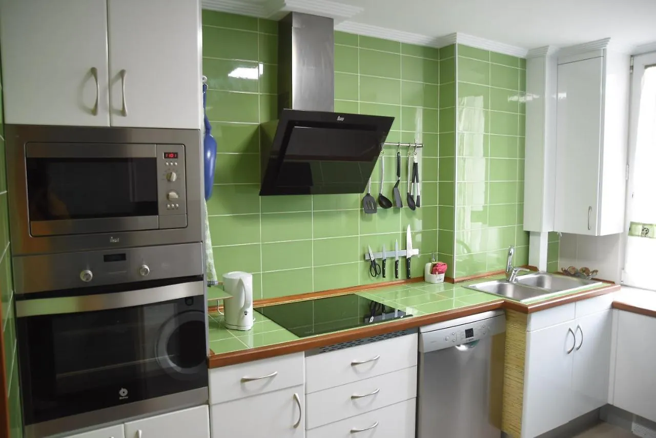 Apartamento Piso en Calle Peatonal con Garaje Privado Santander España