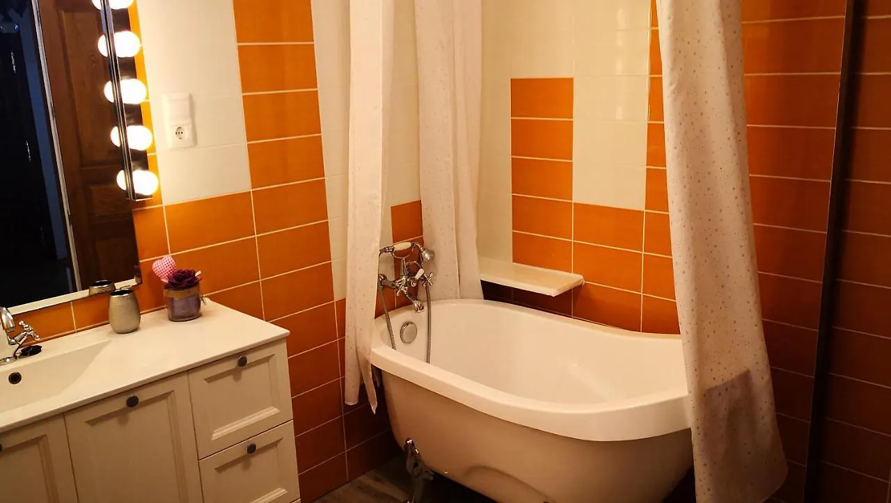Apartamento Piso en Calle Peatonal con Garaje Privado Santander