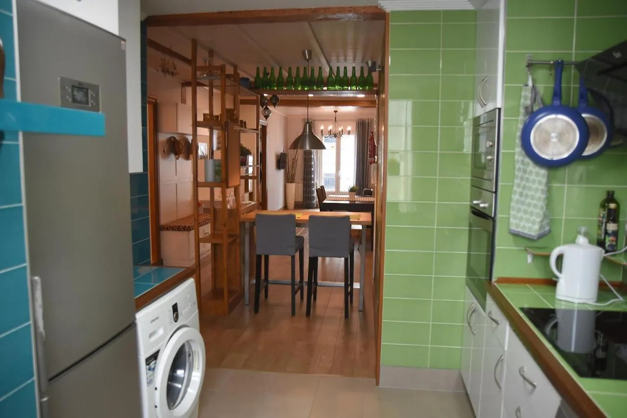 Apartamento Piso en Calle Peatonal con Garaje Privado Santander