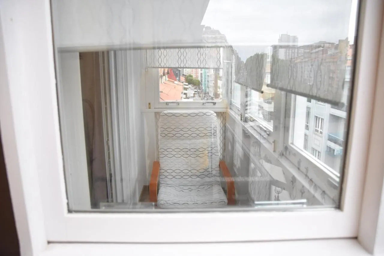 Apartamento Piso en Calle Peatonal con Garaje Privado Santander España